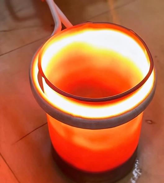 气门座圈手持感应加热拆装工艺与选型